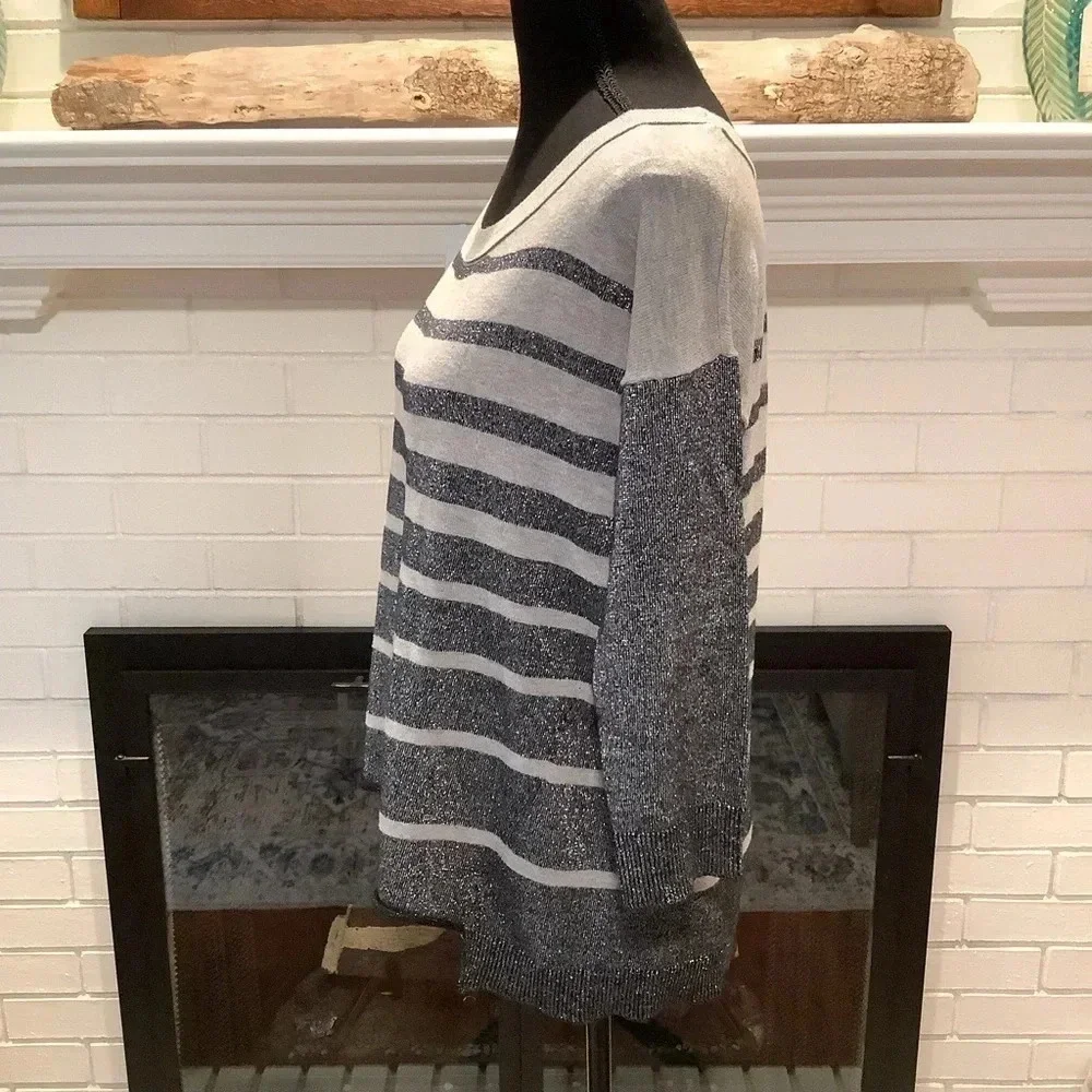 #94 American Eagle Black & Gray Sparkle Lightweight Sweater Size Small